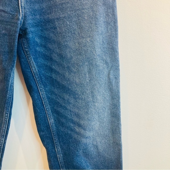 ZARA Sz 4 Mid Wash Boyfriend Style Light Wiskering High Rise Jeans - Picture 3 of 11